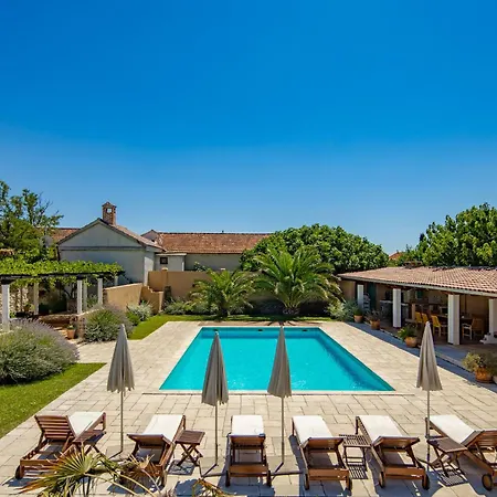 Villa Villa Dalmatia | Luxury Stone Villa With Pool & Tennis Biograd na Moru