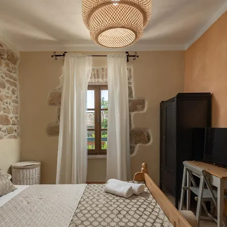 Dalmatia | Luxury Stone With Pool & Tennis