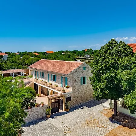 Villa Dalmatia | Luxury Stone Villa With Pool & Tennis Villa