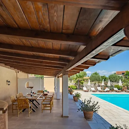 Villa Dalmatia | Luxury Stone Villa With Pool & Tennis Villa *